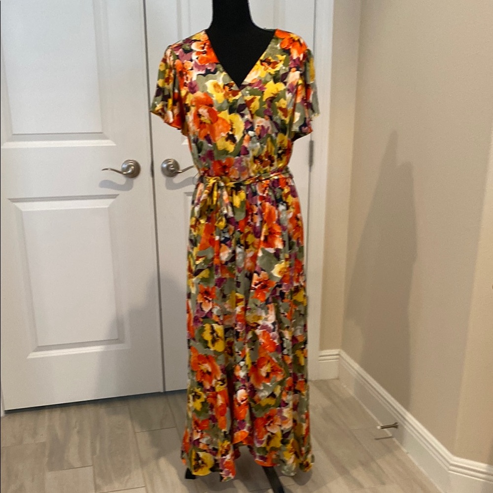 Nicole Miller Floral Maxi Dress NWOT